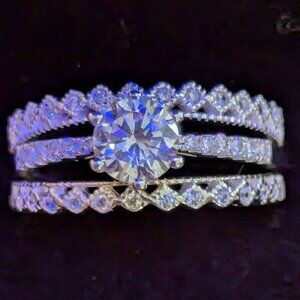 Stunning 925 Sterling Silver Wedding Ring & Engagement Ring Set with CZ's Size 8